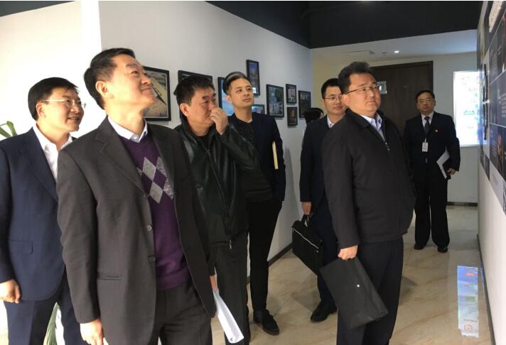 集团党委书记、董事长任丁率队调研尊龙凯时商贸工作