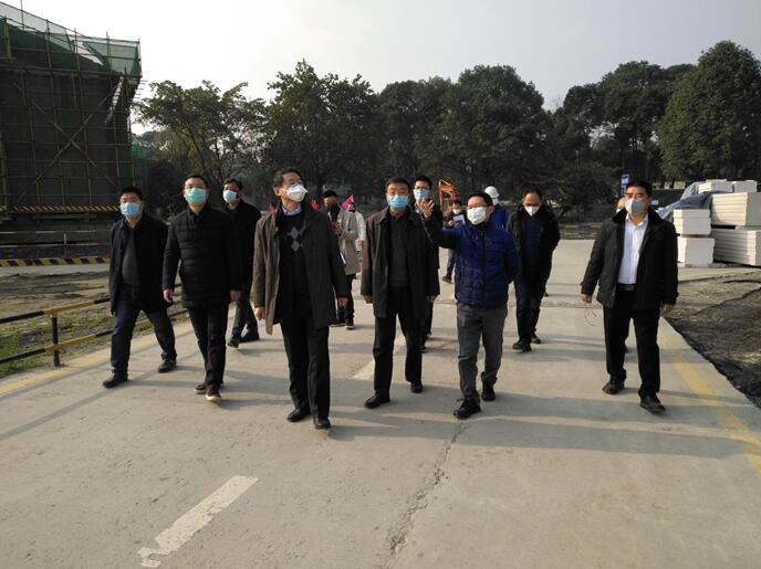 集团党委书记、董事长任丁率队 赴金牛宾馆检查工作