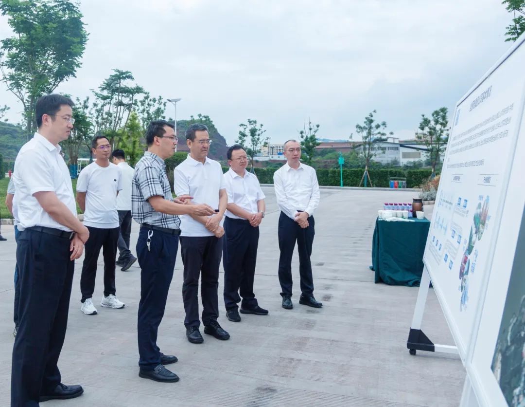 省国资委党委书记、主任冯文生赴宜宾调研国企改革深化提升行动工作并主持召开片区座谈会